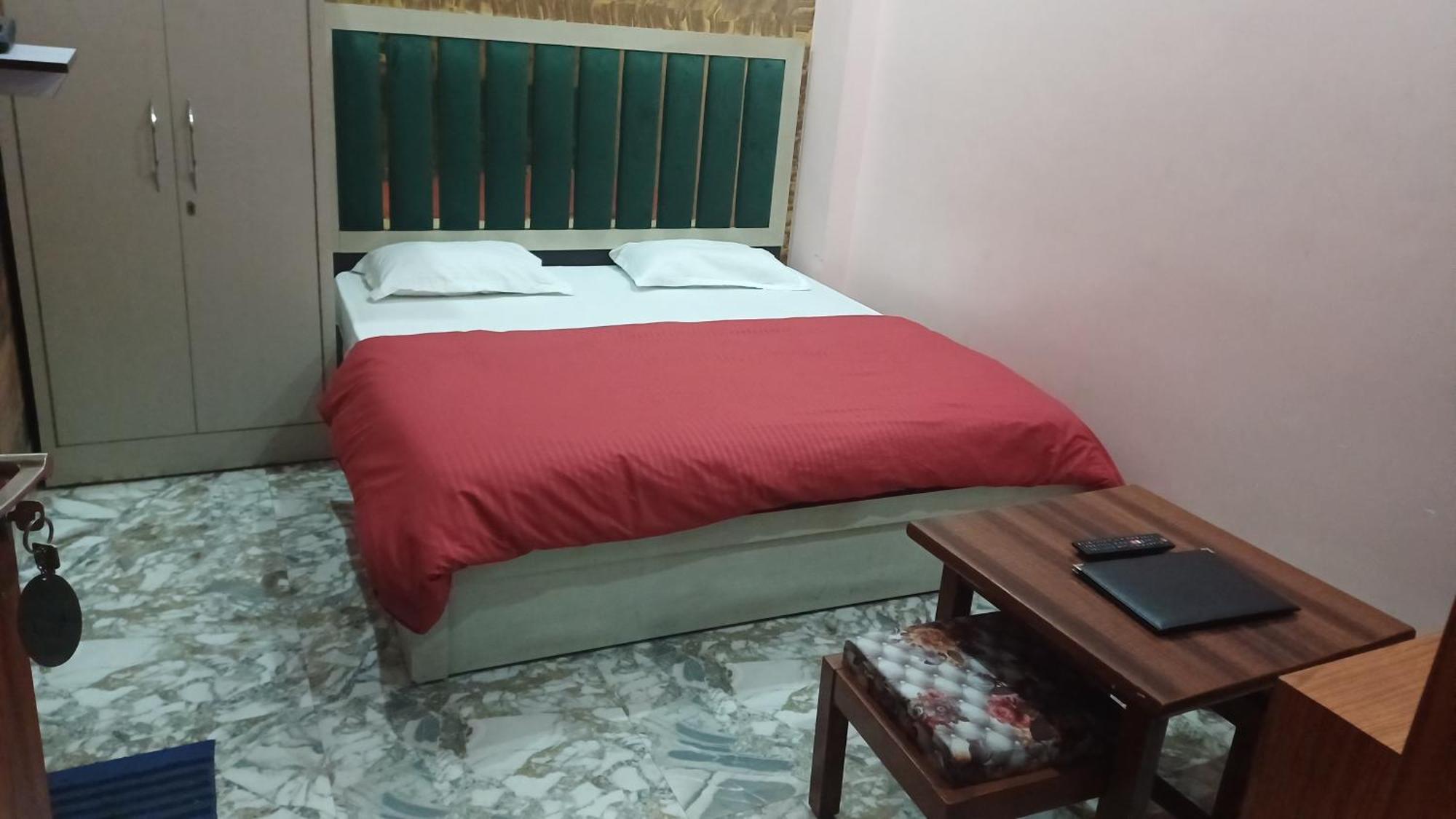 Paradise Home Stay Rāni Pokhri Exterior foto